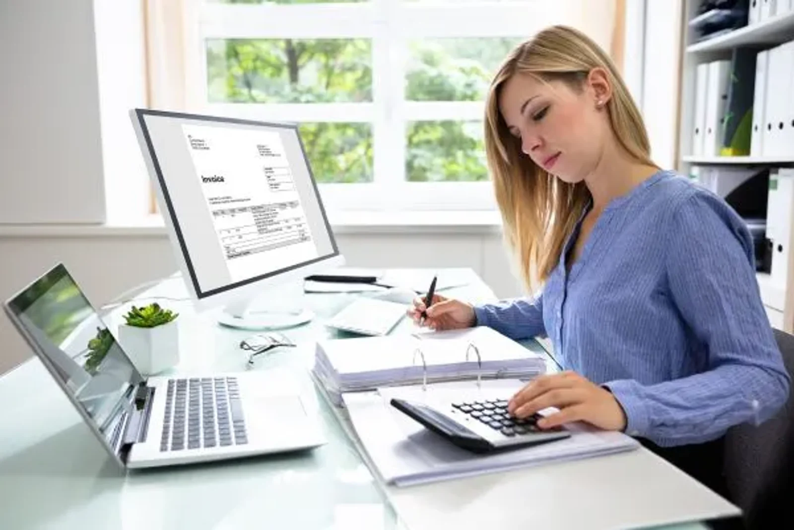 How Long Does It Take to Complete an Accounting & Payroll Diploma?