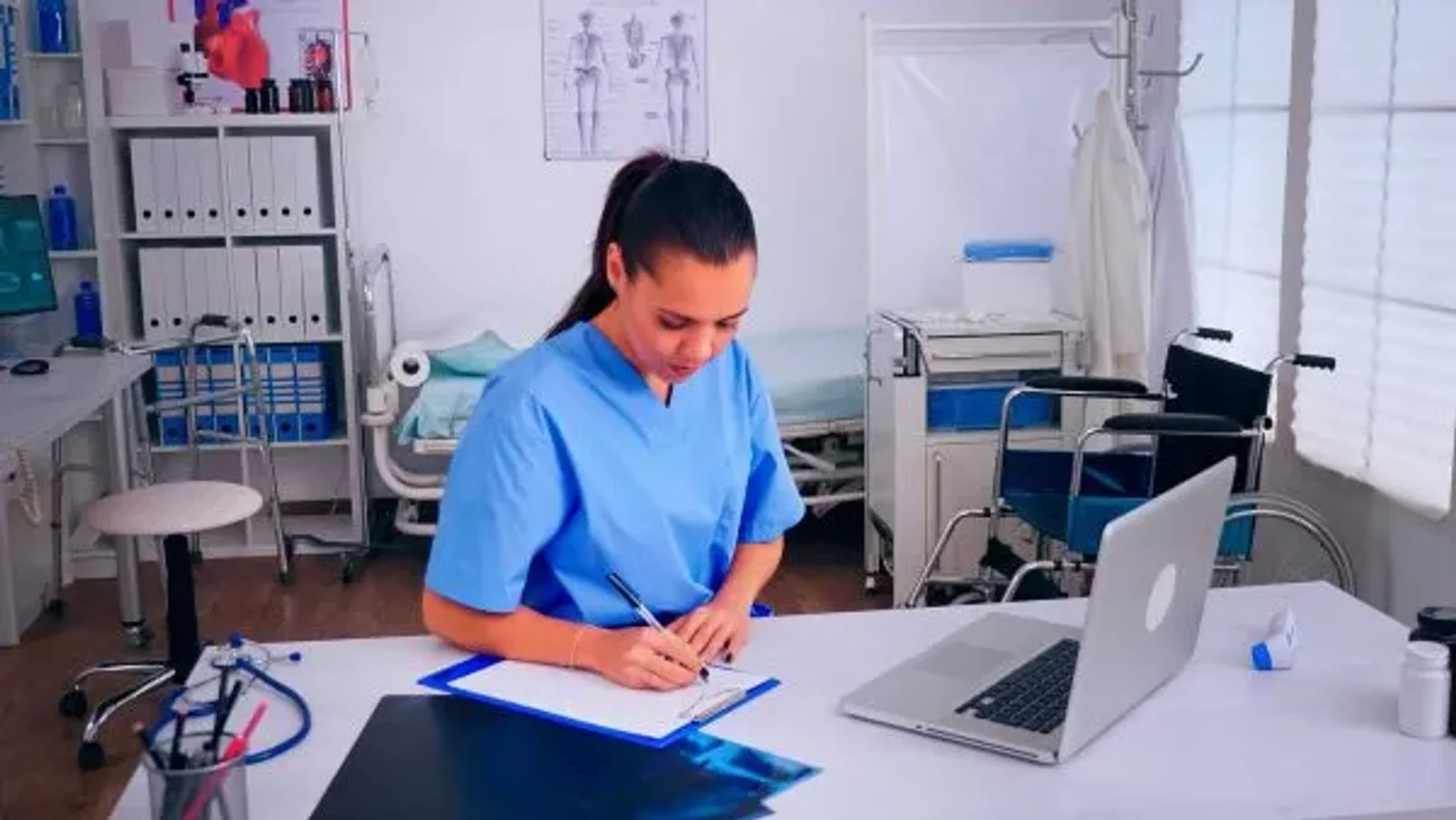 Transcription for Medical Office Success – What Healthcare Students Must Know