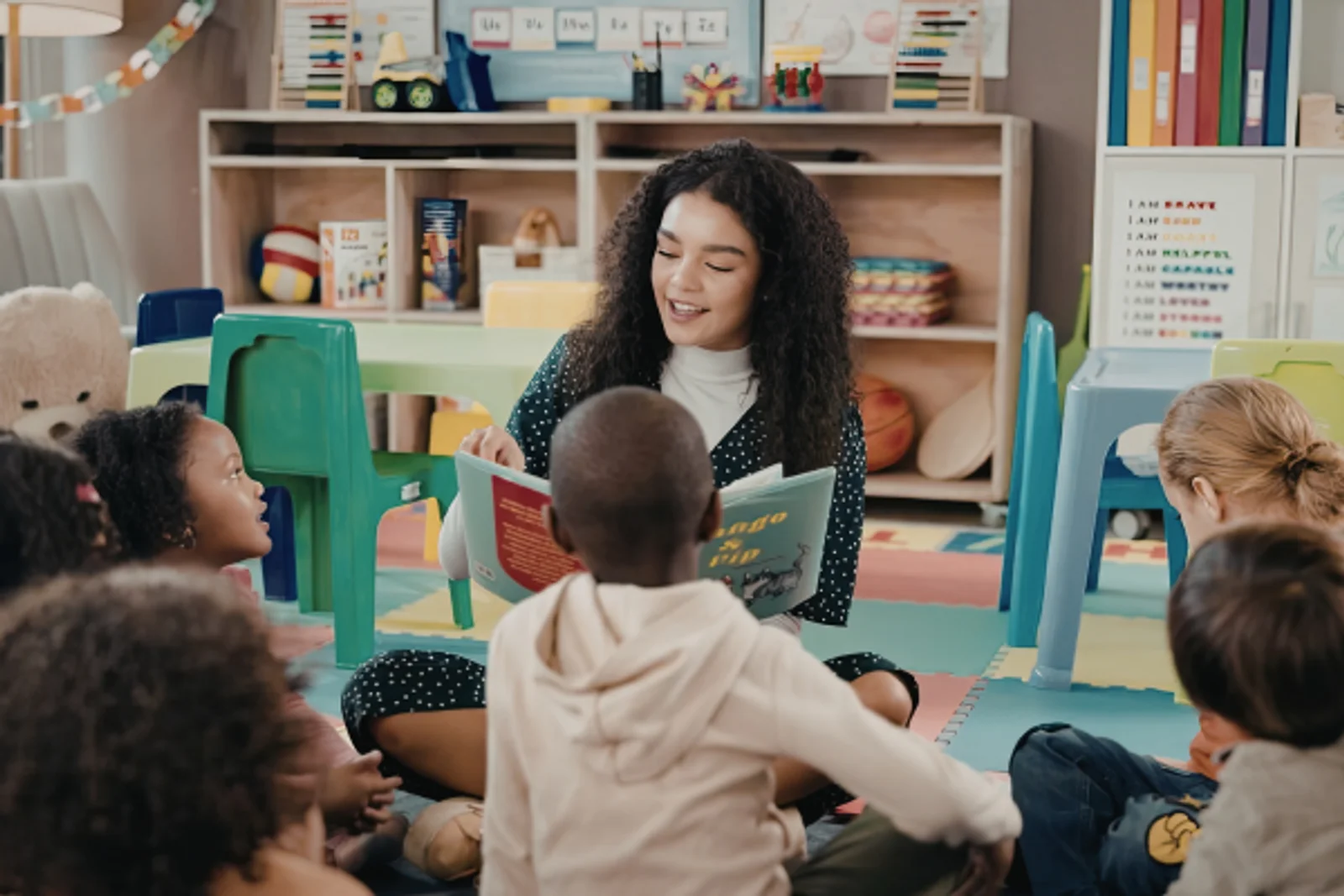 5 Things to Consider Before Enrolling in an Early Childcare Assistant Program