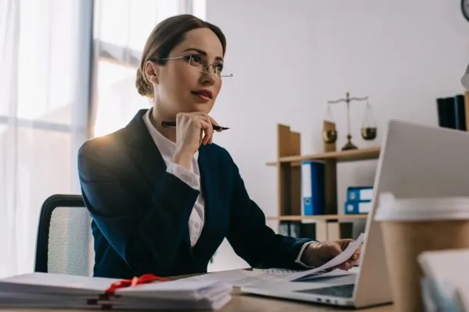 Your Comprehensive Guide to Becoming a Law Clerk