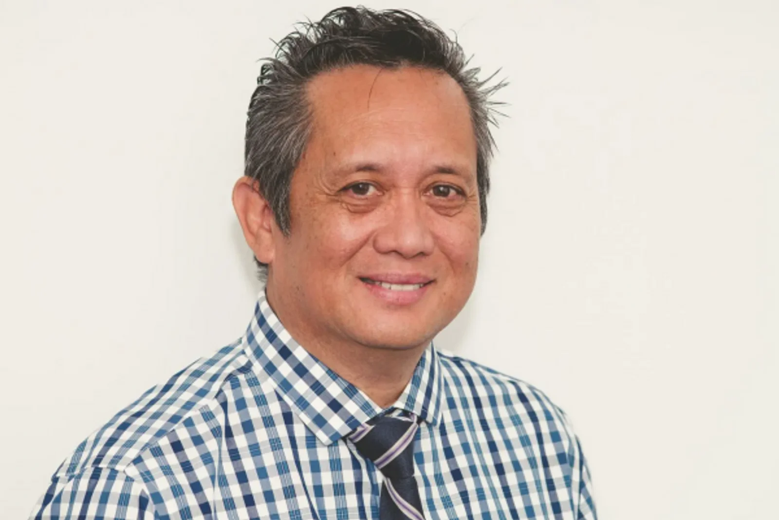 Meet Intra Oral Dental Assistant Expert – Raymond Bucoy