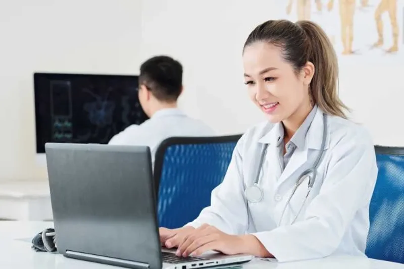 5 Powerful Reasons to Launch Your Health Information Management Career
