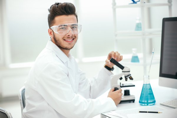 What Employers Expect from a Medical Laboratory Assistant Technician
